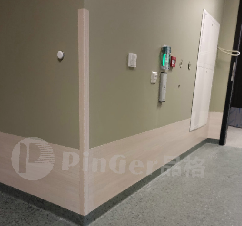 Pinger wall corner protector